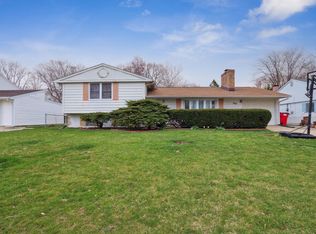 808 Westfield Dr, Champaign, IL