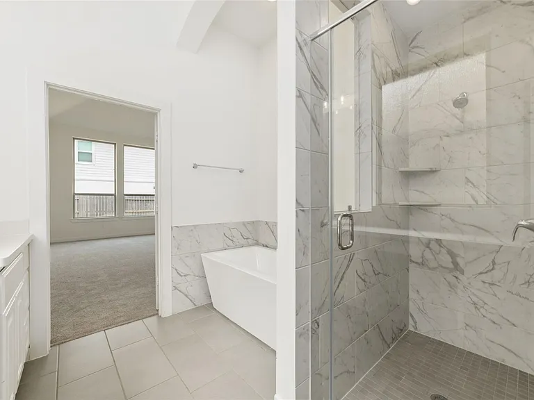 7315 Camden Crestwood Way — Photo 22