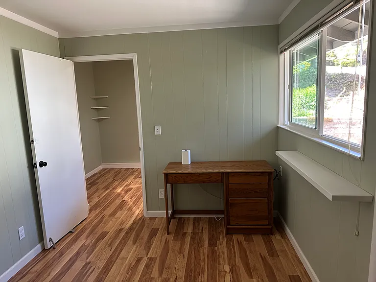 Esmeralda Dr — Photo 7