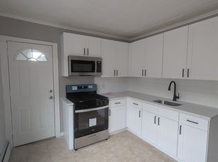 714 Roselle St #B, Linden, NJ 07036