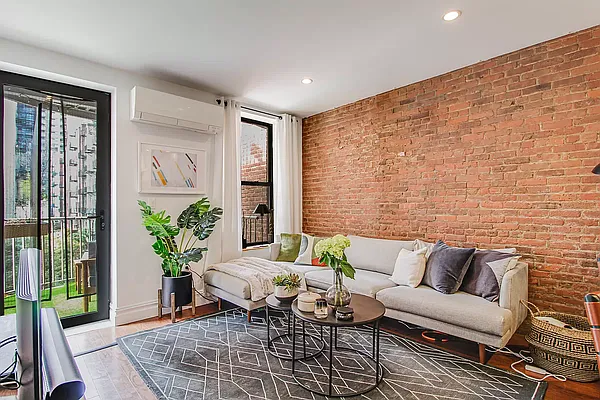 Rented by Compass | media 1