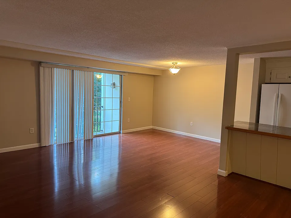 142 Cannongate III Rd #142