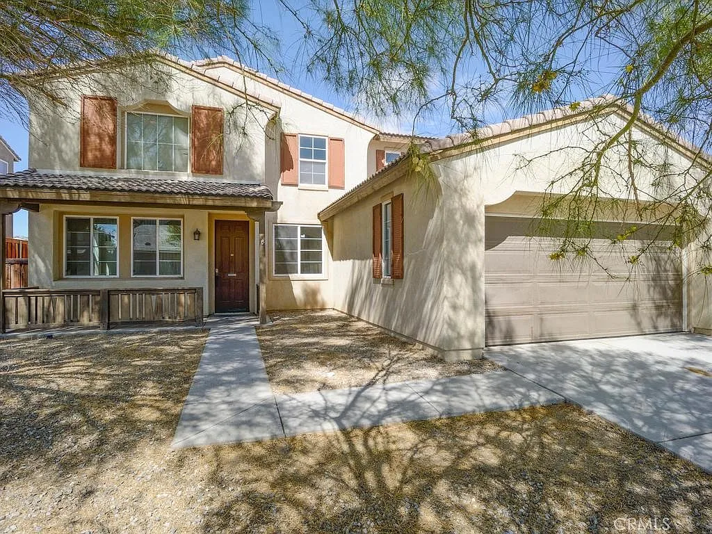 4 bed, 2667 sqft, $2,650 — Photo 1