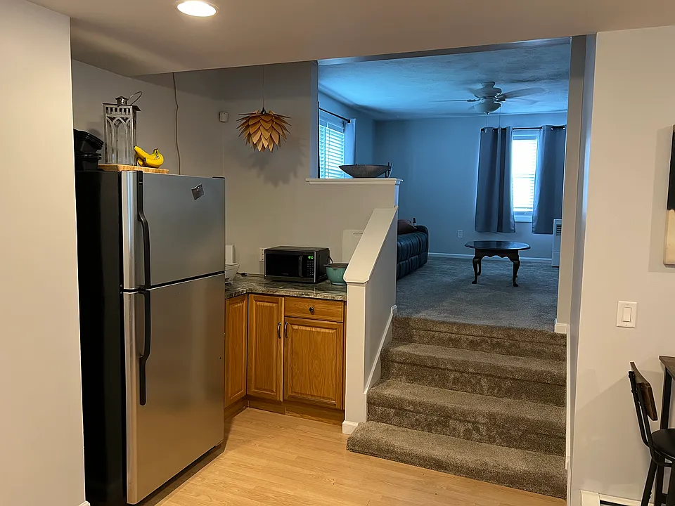 50 Ashton St #1