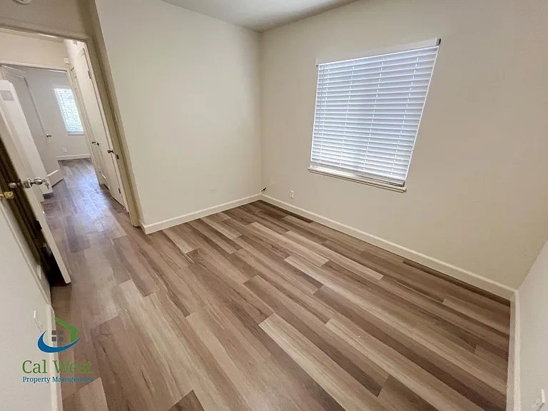 99 Atlas Ave — Photo 16