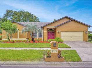 1328 Monte Lake Dr, Valrico, FL 33596