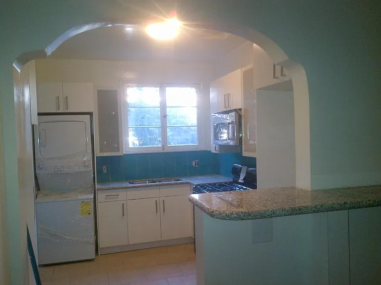 6111 Romaine St #103 — Photo 5