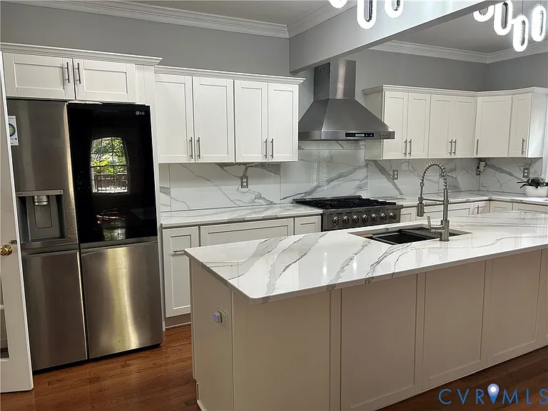 12305 Maybrook Ln — Photo 8