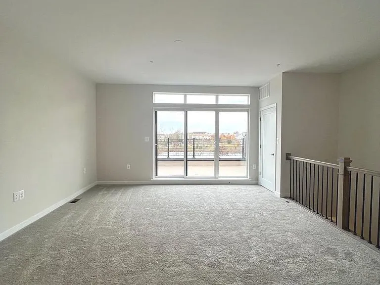 22782 Hanson Overlook Ter — Photo 24