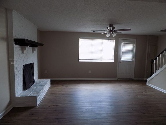4th image of 9715 Candace Ct