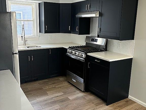 3rd image of 321 Williams St