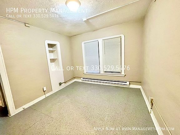 5th image of 15000 Euclid Ave #12