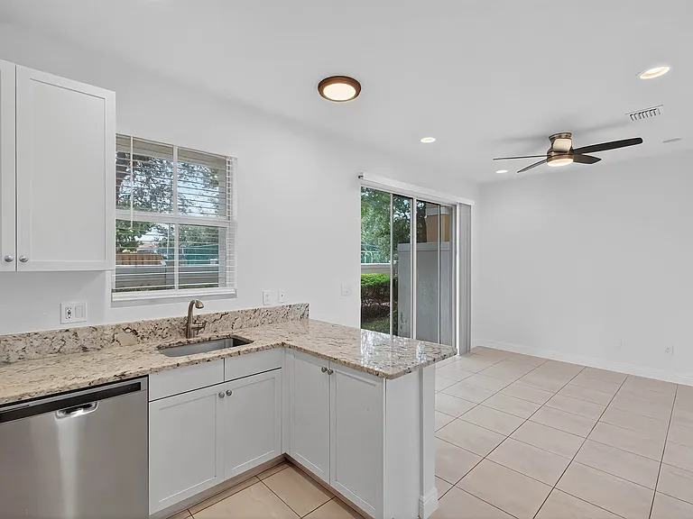 Emerald Landing — Photo 115