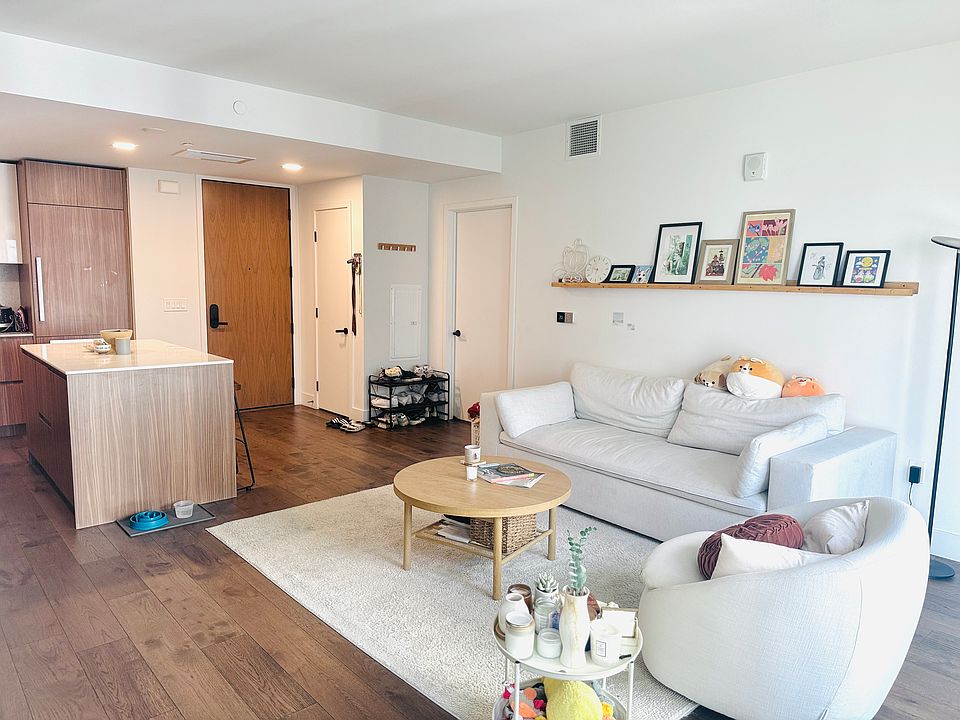 1st image of 2177 3rd St #315