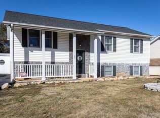 82 Ox Rd, Waynesboro, VA 22980