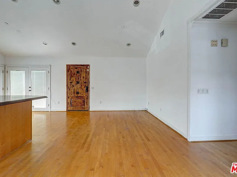 456 1/2 Smithwood Dr — Photo 13