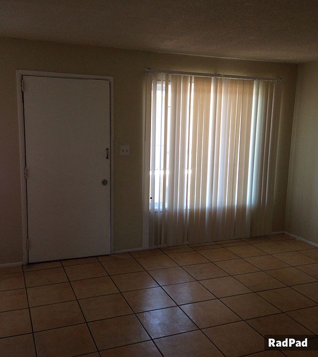 1st image of 14723 S Berendo Ave