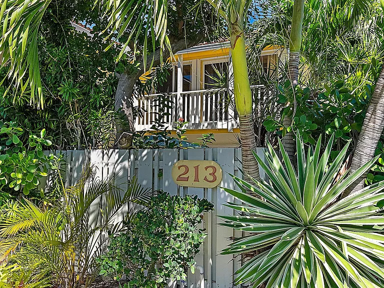 213 Seabreeze Cir — Photo 21