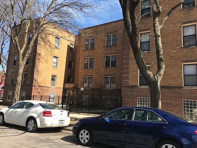 1st image of 5325 N Francisco Ave #1
