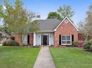636 Shadow Oak Dr, Baton Rouge, LA 70810