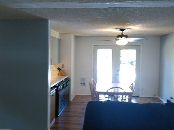 3rd image of 9222 NE 71st St