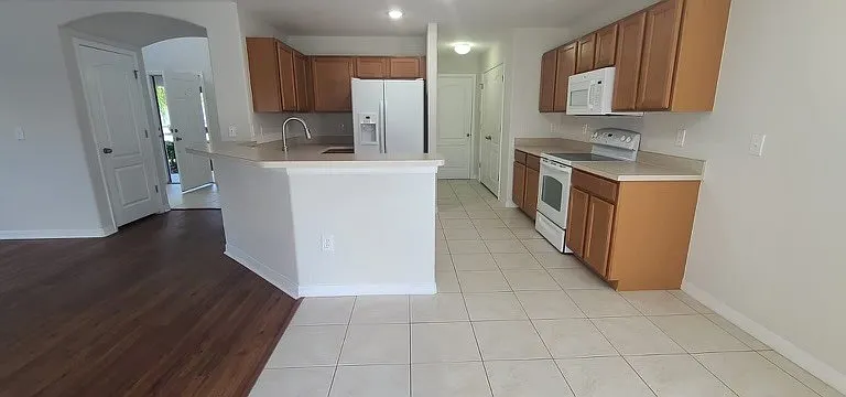 3323 Whitley Bay Ct — Photo 8