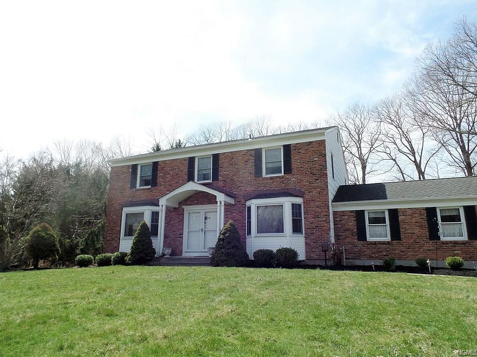 1st image of 4 Reservoir Dr