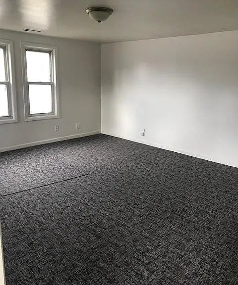 1102 E Michigan Blvd #B — Photo 4
