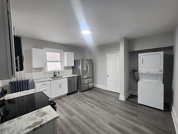 Eat-in Kitchen and In-Unit Washer and Dryer