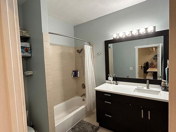 2nd image of 825 N Memmo Dr #849