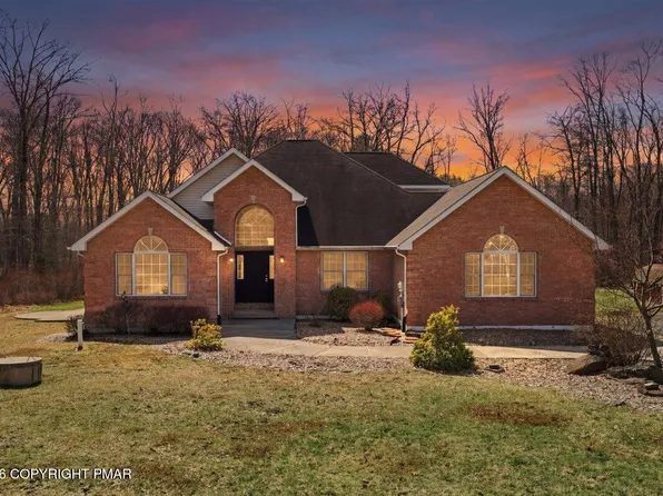 356 Jennifer Ln, Tannersville, PA 18372