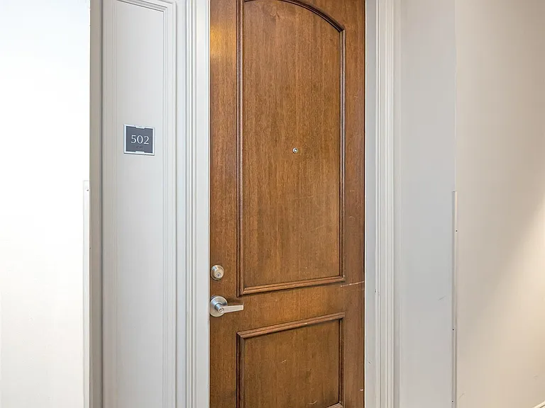 2600 Highland Ave S #502 — Photo 5