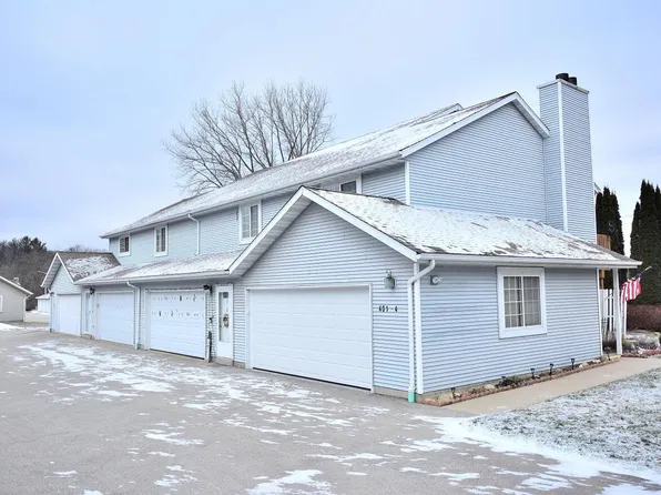 401 Slinger ROAD #4, Slinger, WI 53086