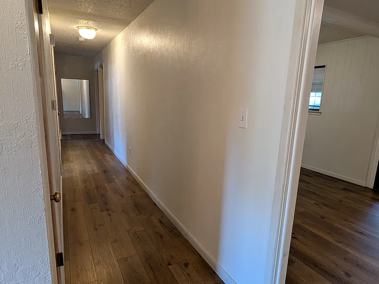 2311 Lange St — Photo 15