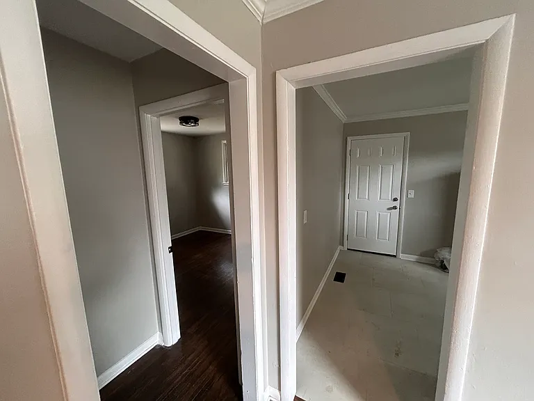 1205 Cline Ave #B — Photo 7