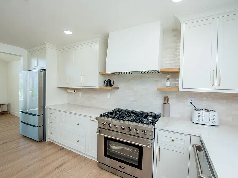 9891 Hot Springs Dr — Photo 15