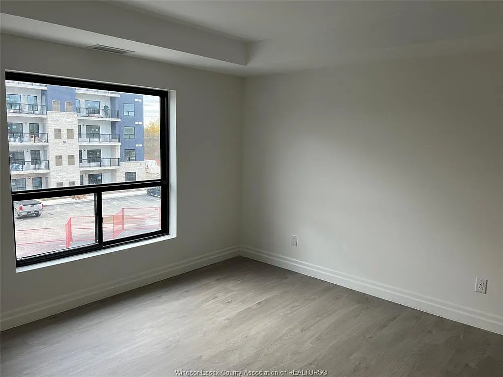 2 bed, 2.0 bath, 1095 sqft, $2,200 — Photo 2