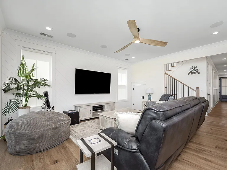 58 Barefoot Ln — Photo 32