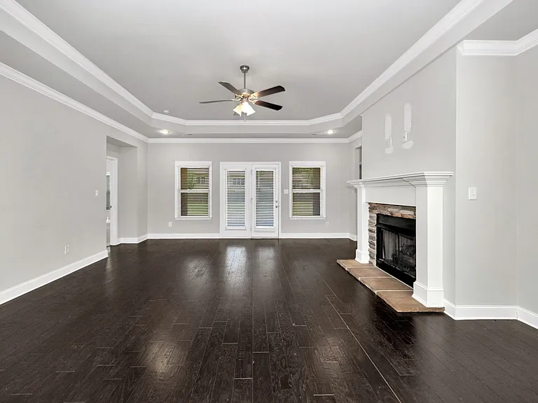 207 Blackwood Dr NW — Photo 9