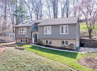 5424 Highfields Rd, Roanoke, VA 24018