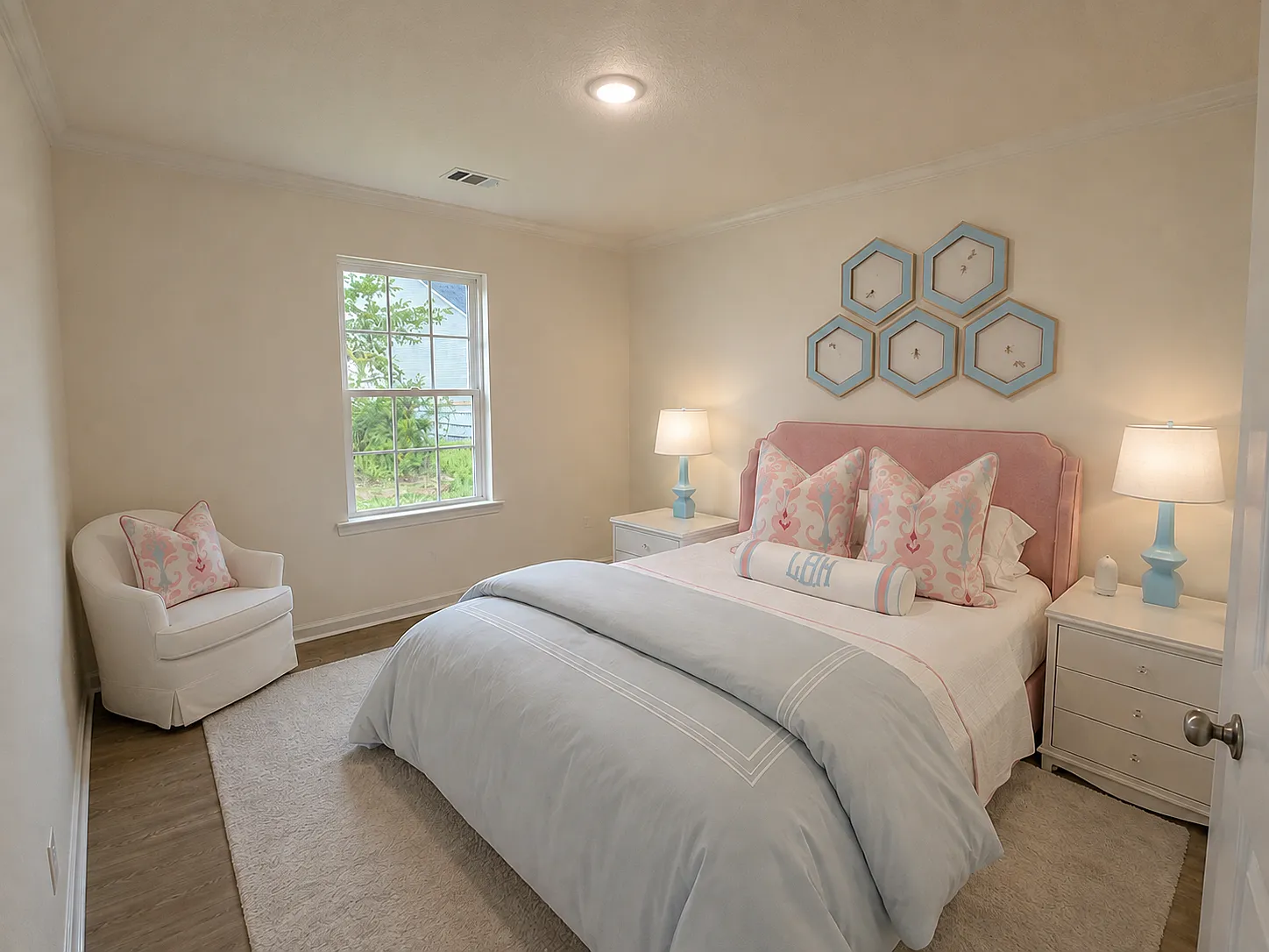 515 Nickies Way - 1 — Photo 4