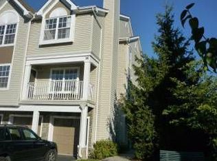 182 Prestwick Way, Edison, NJ 08820