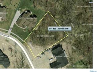 3667 Turtle Creek Dr, Perrysburg, OH