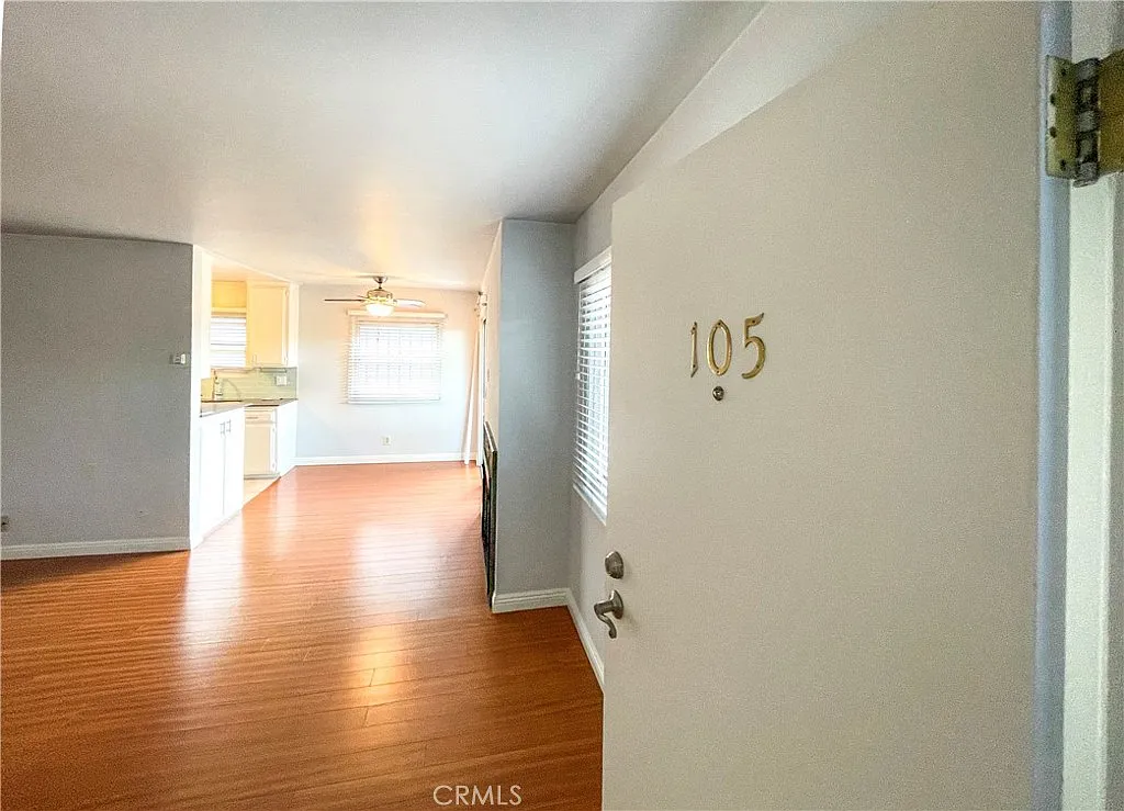 2 bed, 862 sqft, $3,050 — Photo 3
