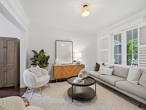 5th image of 11 Hemlock Ave