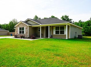 739 Linden Dr, Jesup, GA 31545