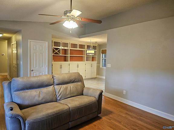 5th image of 829 Busbey Rd SW