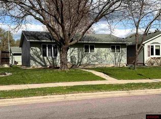 1319 Hauenstein Dr, New Ulm, MN 56073