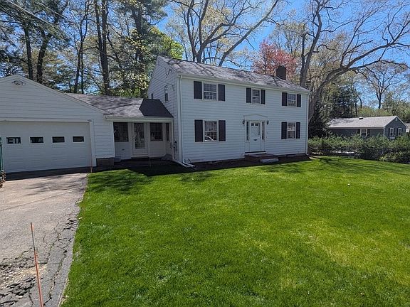 2nd image of 20 Colonial Rd