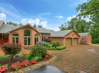 377 Magee Rd, Sewickley, PA 15143